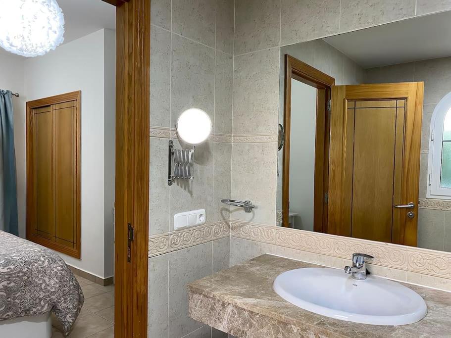 Comfortable Family House With Pool And Jacuzzi Costa De Antigua Esterno foto