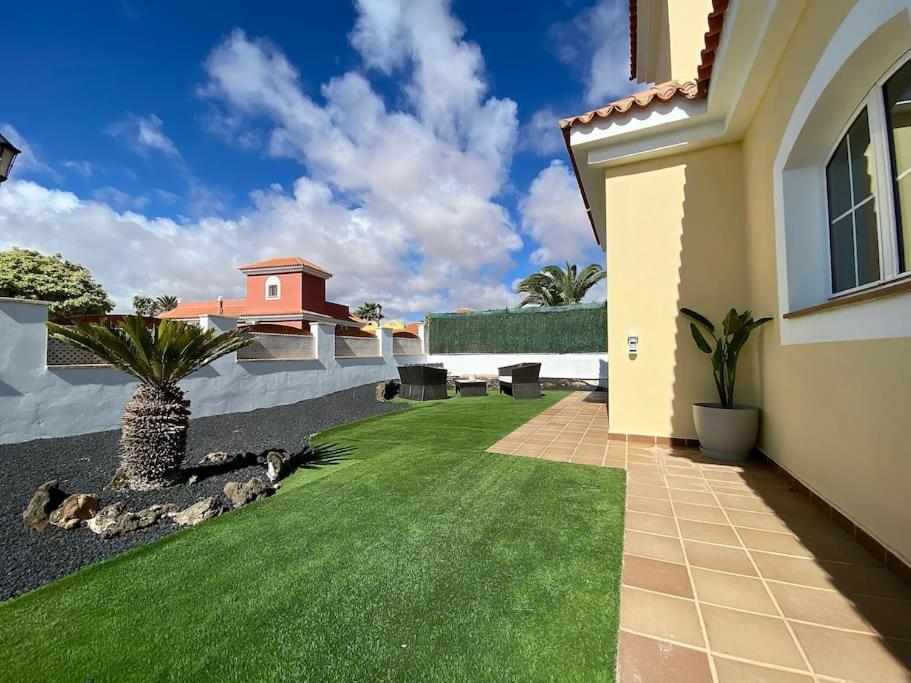Comfortable Family House With Pool And Jacuzzi Costa De Antigua Esterno foto